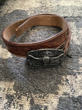 Brown Tooled Leather Men’s Belt with Longhorn Buckle